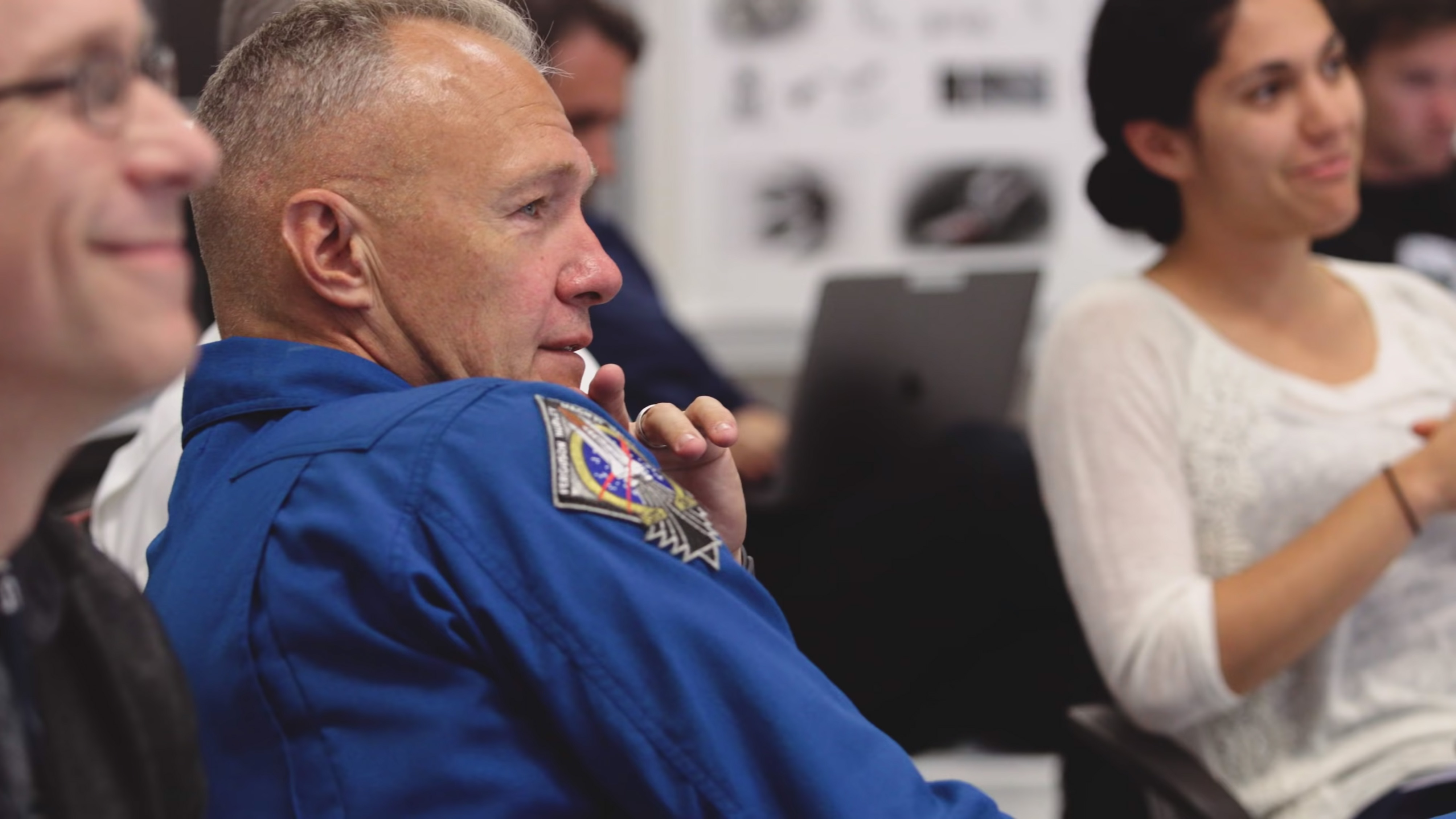 SpaceX - Crew Dragon Displays UI/UX